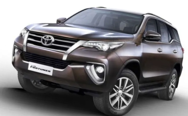 New Fortuner GR Sport Mobil Terbaru Dari Toyota yang Baru saja Diliris Segera Diluncur di Setia Dealer Resmi