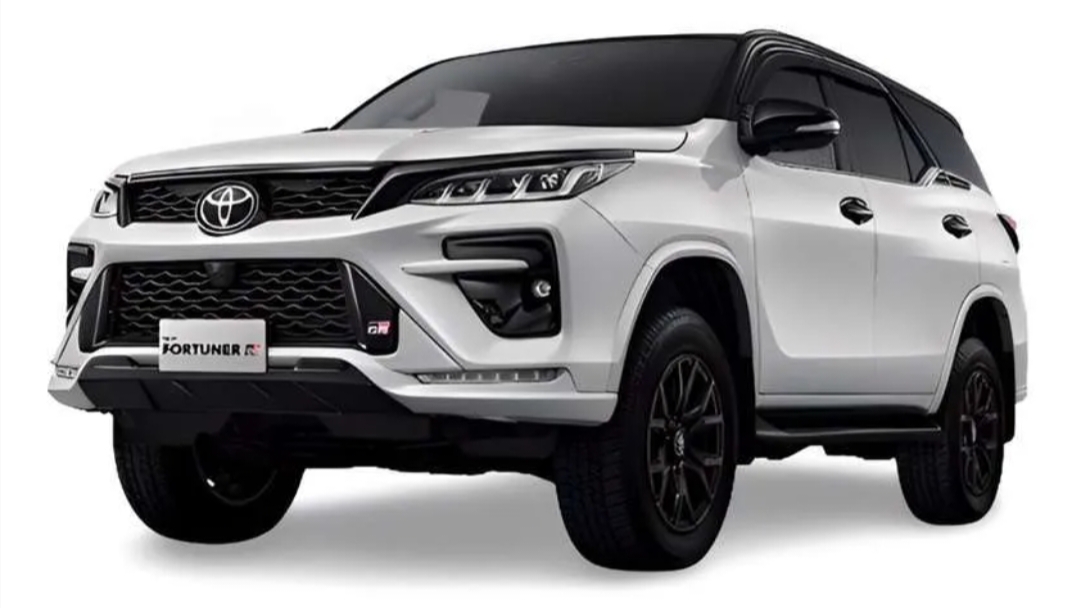 Toyota New Fortuner 2.8 VRZ 4x4 GR Sport, SUV Handal dan Populer di Pasar Otomotif