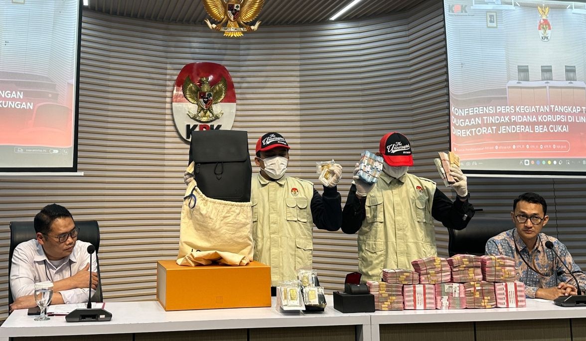 Selain Rupiah dan Mata Uang Asing,  Emas Juga Mulai Dipakai Pelaku Suap