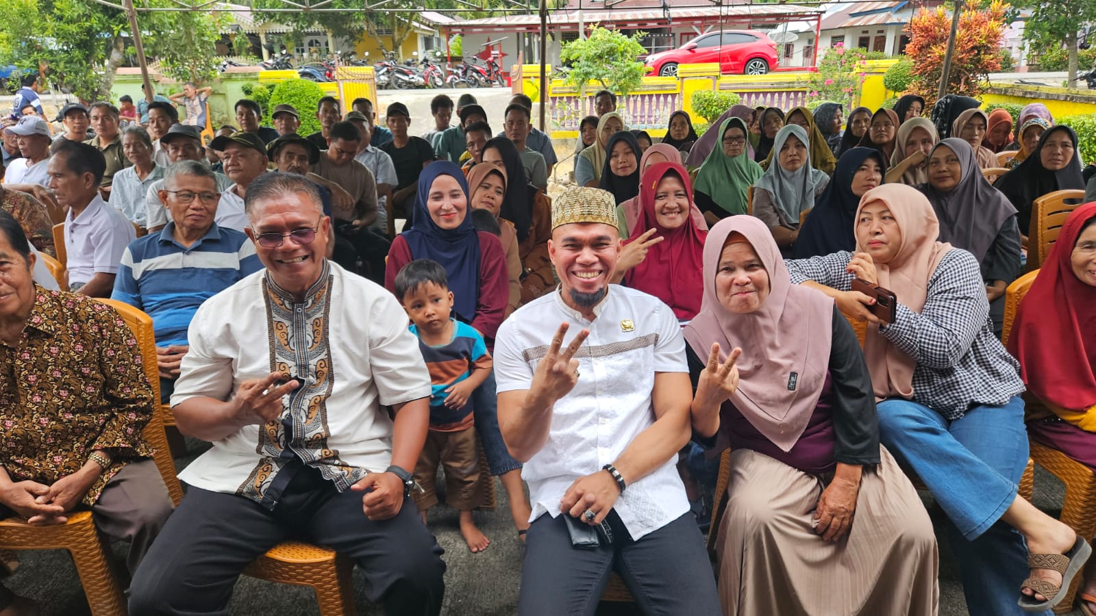 Warga Desa Taba Curhat ke DPRD, Pupuk Sulit Didapat, Warung Remang-remang Diminta Ditutup