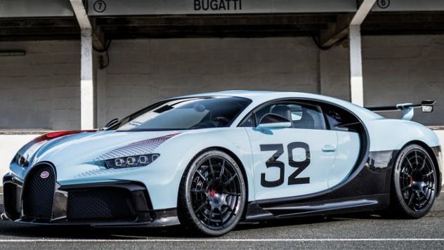 Bugatti Chiron Mobil Sport Super Mewah Produksi Prancis dengan Teknologi Canggih dan Fitur Hibrida