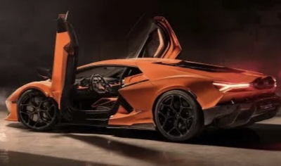 Lamborghini Aventador Akan Menghadirkan Kemewahan dan Kecepatan Tahun 2024