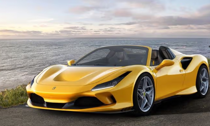 Ferrari F8 Spider Mobil Balap Desain Kecil Dua Pintu Buatan Italai Populer Dipasar Otomotif Didunia