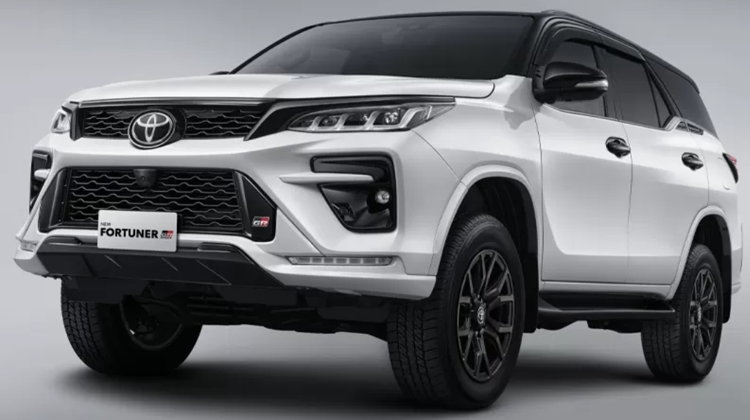 Toyota Fortuner Mobil Selalu Menjadi Salah Satu SUV Favorit di Indonesia, dengan Model Terbaru 2024   