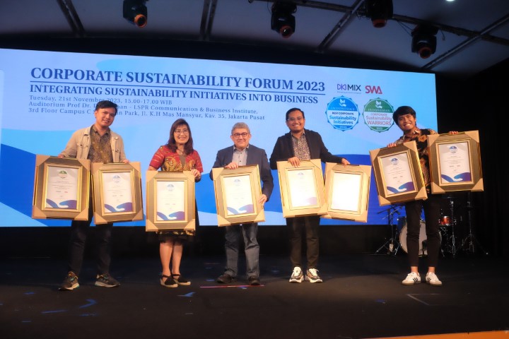   8 Penghargaan Diraih FIFGROUP, Sustainability Initiatives & Warrior 2023 