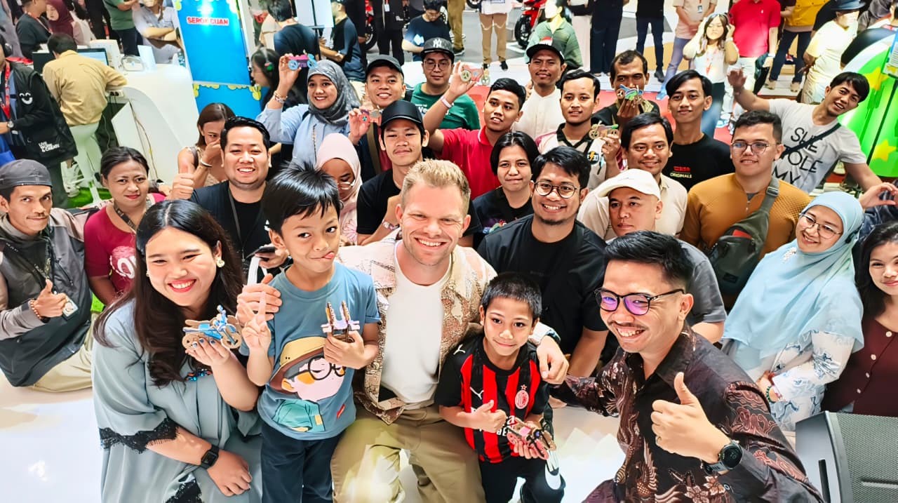 Hadir di IMOS 2025, FIFGROUP Dukung Kristian Hansen Jelajahi Nusantara