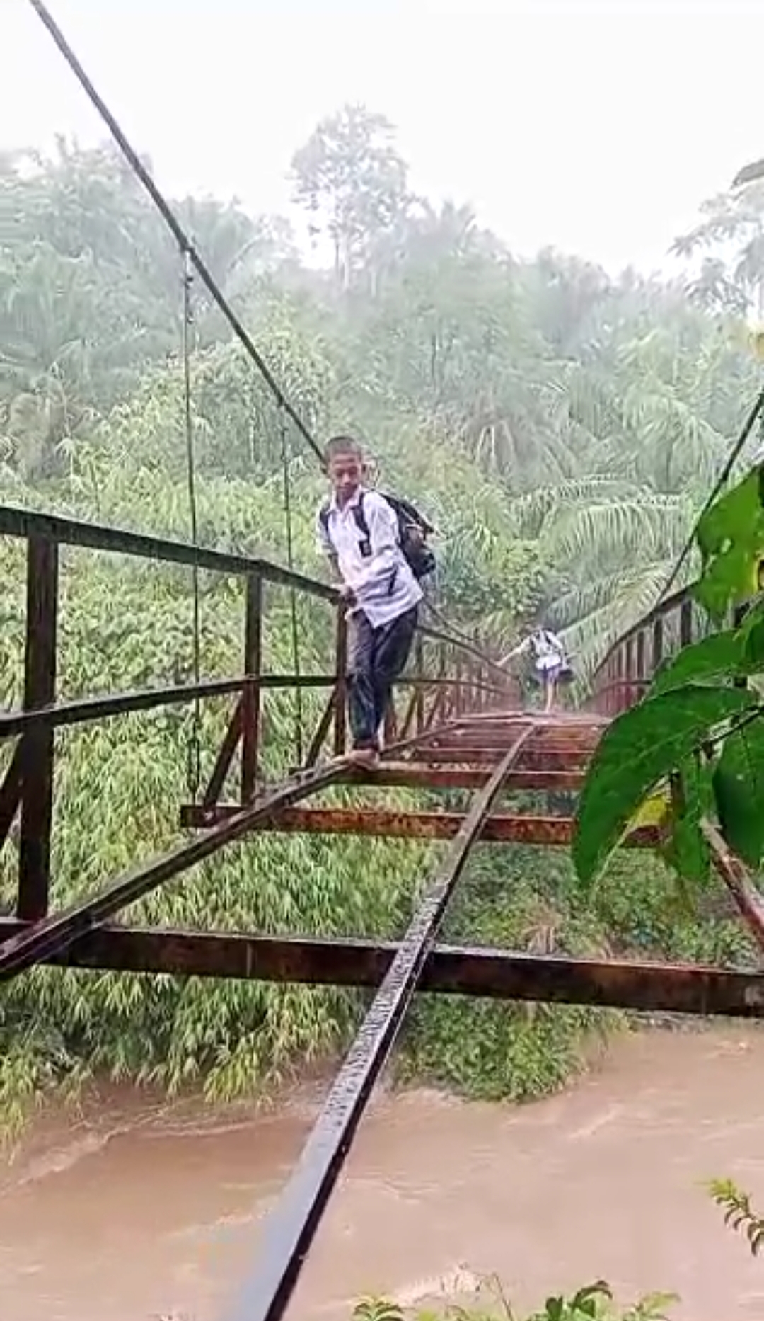 Jembatan Desa Simpang Belum Dibangun Bulan Ini