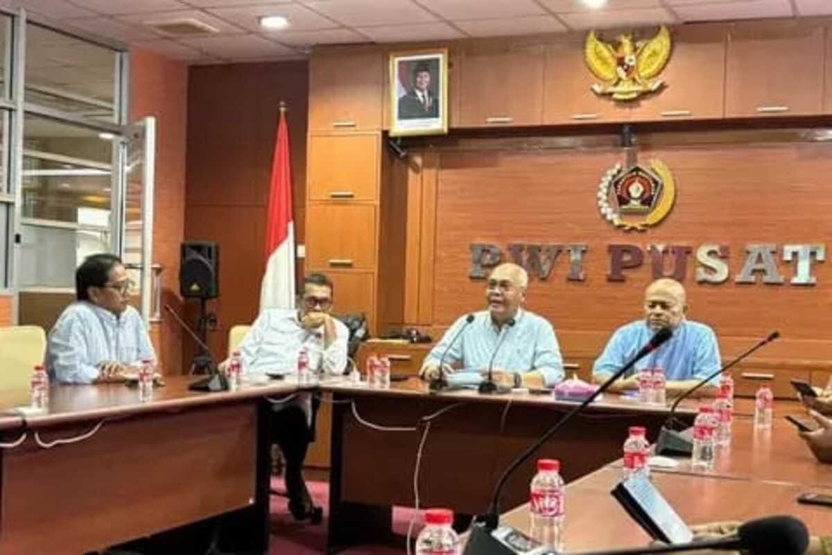 PWI Pusat Desak Hotman Paris Minta Maaf kepada Wartawan, Tegaskan Martabat Pers Harus Dijunjung Tinggi
