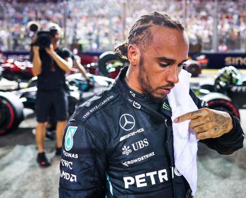 Tinggalkan Mercedes, Mengejutkan, Lewis Hamilton Pilih Ferrari Musim Depan