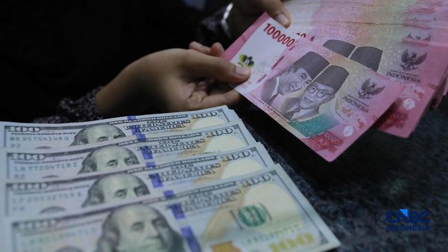 Rupiah Masuk Daftar 10 Mata Uang Terlemah terhadap Dolar AS, Ini Urutannya