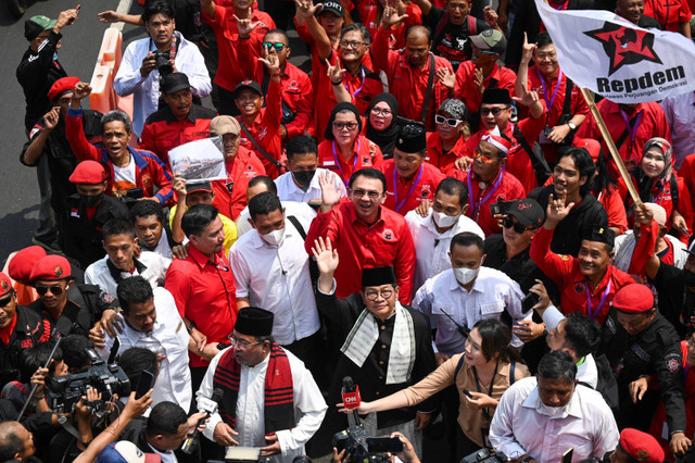 Ini Sosok Ketua Tim Pemenangan Pramono- Rano, Sarah Dan Zaenab Sinetron Si Doel Bersatu Memenangkan