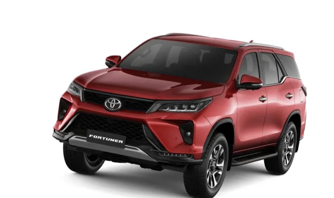 Toyota Fortuner Sport Terbaru Desain Gagah Memikat Banyak Para Penggemar Mobil Sport Dipasar Otomotif