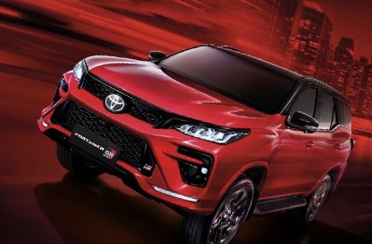 Toyota Salah Satu Mobil SUV Handal dan Terbaik di Dunia Otomotif Fortuner GR Sport Tampil Makin Bertenaga!