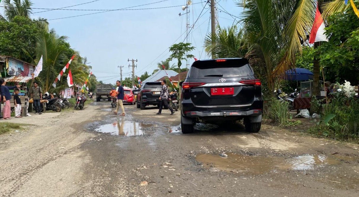 Baru 15 Kilometer Perbaikan dan Pembukaan Jalan Terealisasi di Seluma