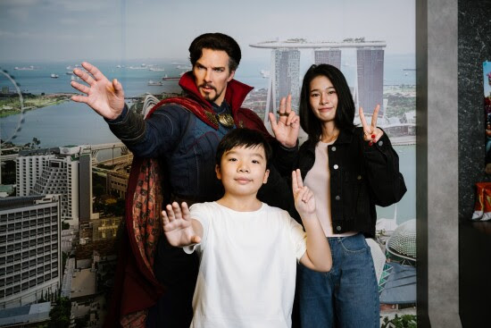 Masuki Multiverse Bersama Patung Lilin Doctor Strange di Madame Tussauds Singapura