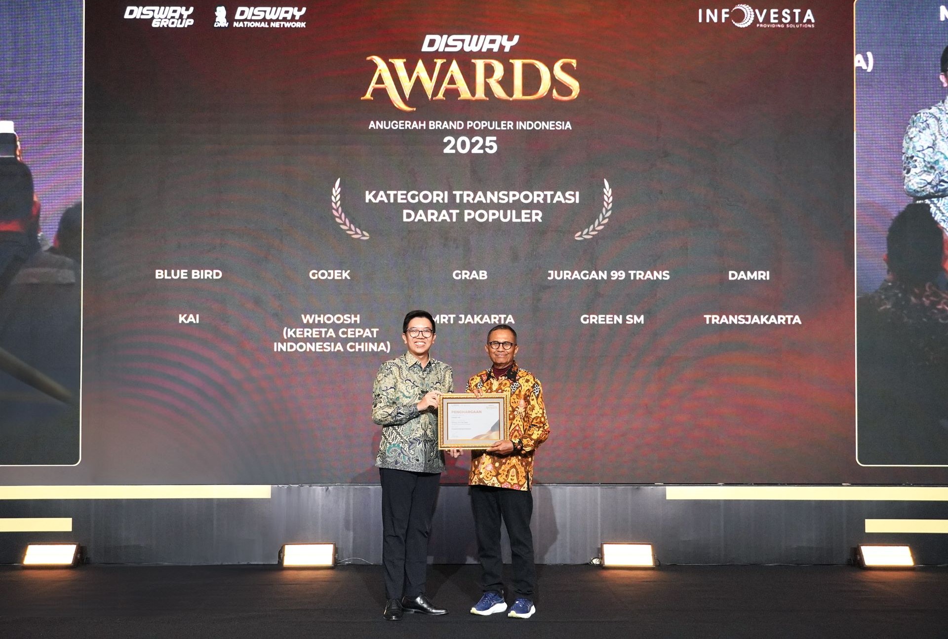 Green SM Transportasi Terbaik dari 10 Merek Transportasi Darat Teratas di Indonesia, Disway Award 2025