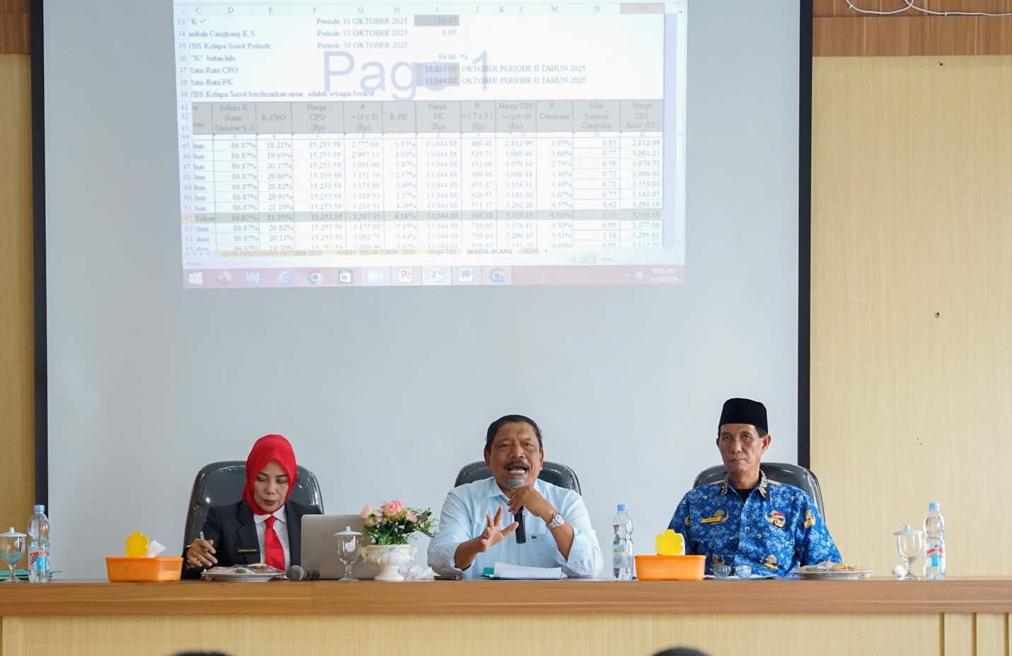 Pemprov Tetapkan Harga TBS Rp 3.330/Kg, di Lapangan Malah Turun