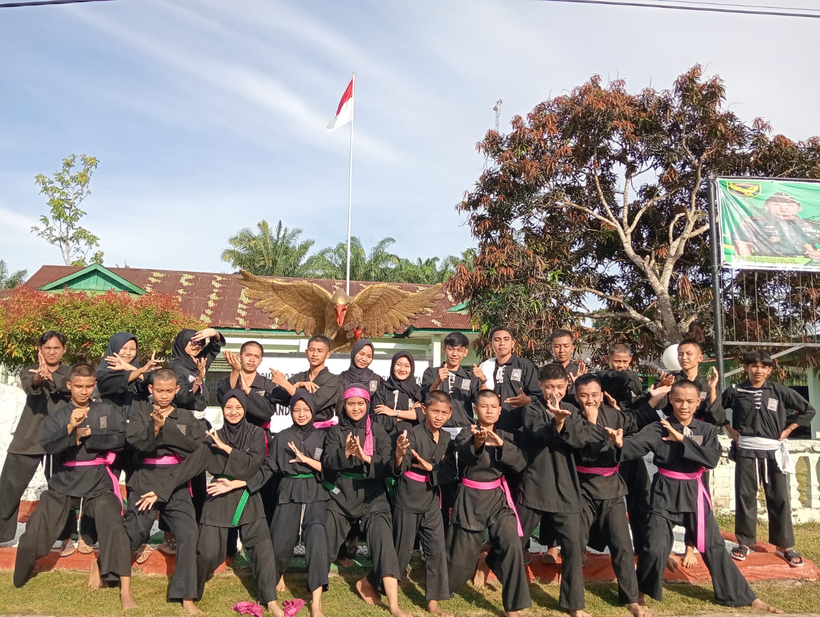 PSHT Persaudaraan Setia Hati Organisasi Pencak Silat Tergabung Mendirikan Ikatan Pencak Silat Indonesia