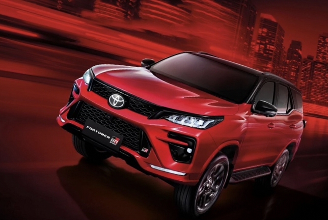 New Toyota Fortuner Sport Terbaru Menggoda Para Pecinta SUV dengan Gaya dan Fitur Terkini