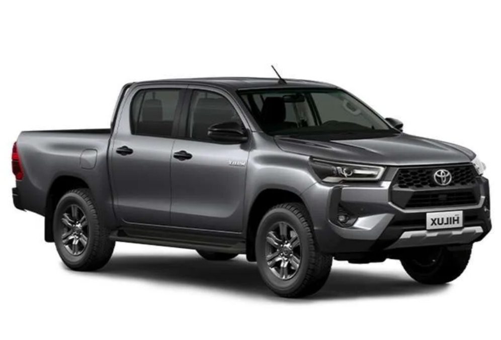 Toyota New HILUX Double Cabin E DSL 4x4, Mobil SUV Canggih dan Mewah dengan Desain Lebih Nyaman