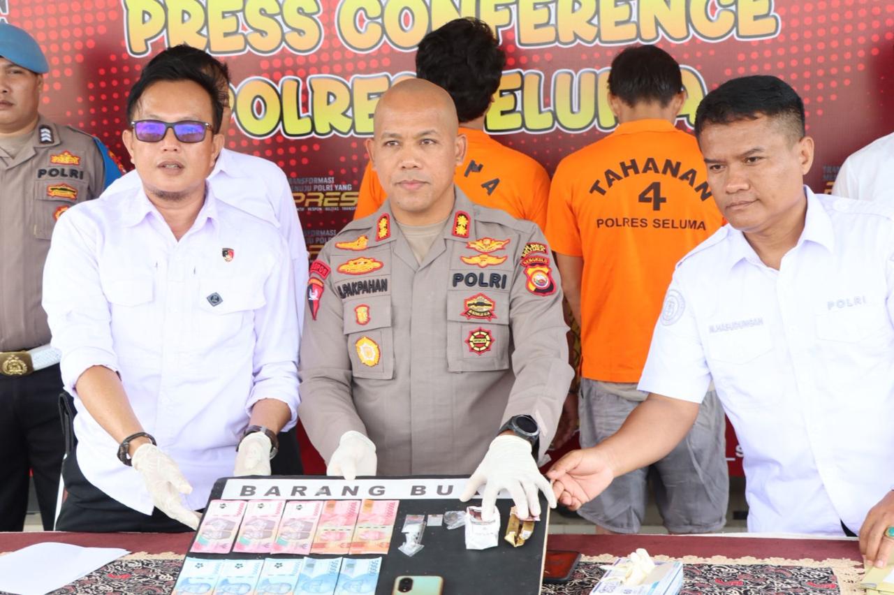   Polres Seluma Tangkap  Pengedar dan Pengguna Sabu! Sabu untuk Tambah Stamina