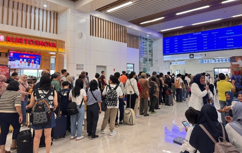   Persiapkan Liburan Anda Pada Masa Libur Nataru 2025, Mobilitas Diprediksi Meningkat, Tiket Naik