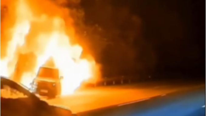 Simak Penjelasan Jetour, soal Mobilnya Terbakar di Tol Jagorawi