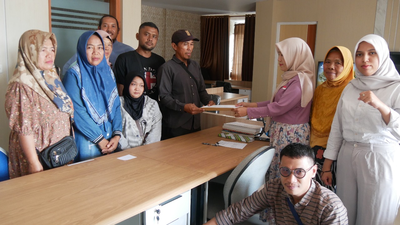 Warga Padang Kuas Minta Gubernur Turun Tangan Atasi Kasus SUTT PLTU Teluk Sepang