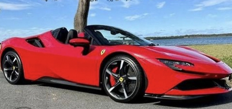 Mobil Ferrari SF90 Spider Kombinasi Kemewahan dan Kinerja Terbaik Populer di Asia Tenggara 