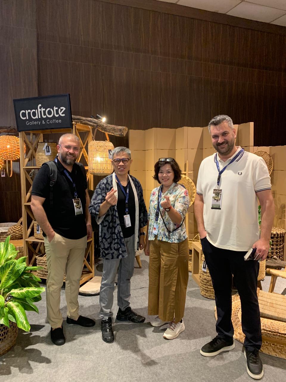 Lewat Program Pemberdayaan BRI, Couplepreneur Ini Sukses Bawa Kerajinan “Craftote” Tembus Pasar Ekspor Asia 