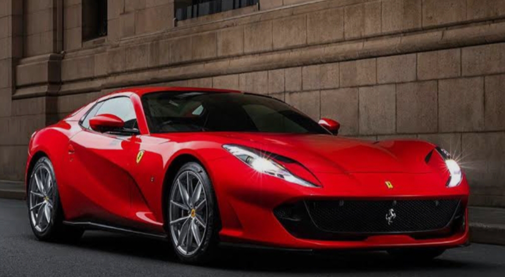 Ferrari 812 GTS: Mobil Balap Canggih dengan Desain Memukau dan Sistem Otomatis Modern