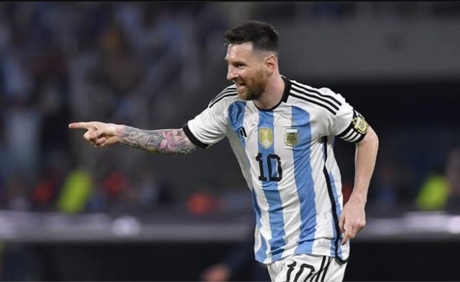 Lionel Messi Batal ke Indonesia, Ramai-Ramai Jual Tiket di Twitter