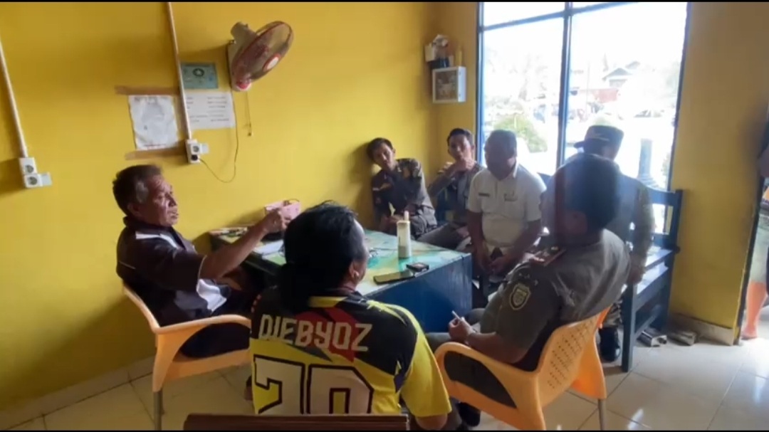 Diduga Mau Menerobos Antrian, Dua Anggota Satpol PP Seluma Nyaris Diamuk Massa Antri BBM di SPBU Tais