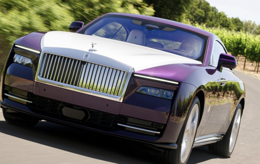 Otomotif Inggris Tahun 2024 Rolls-Royce Phantom Mobil Super Mewah Harga Rp 34 Miliar dan Sistem Bergerak