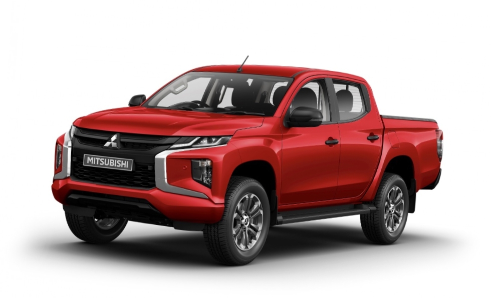 Mobil Triton Double Cabin SUV Andal Populer di Pasar Otomotif Berteknologi Tinggi