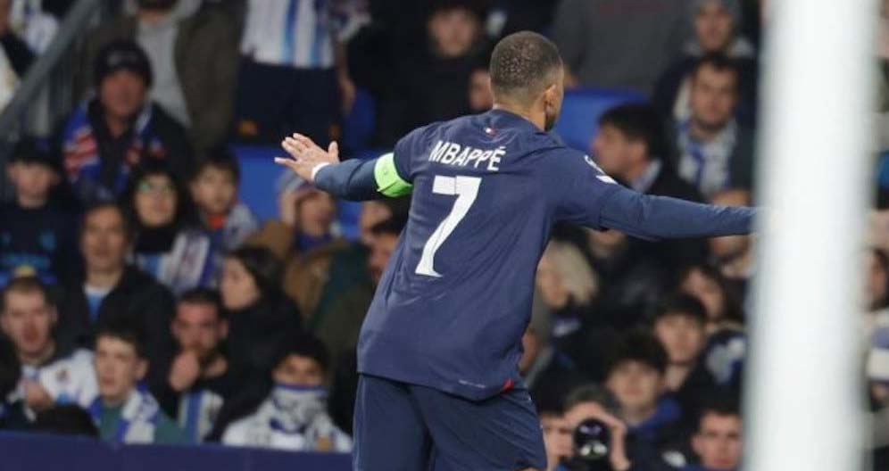 2 Gol Kylian Mbappe, Menangkan PSG Atas Real Sociedad