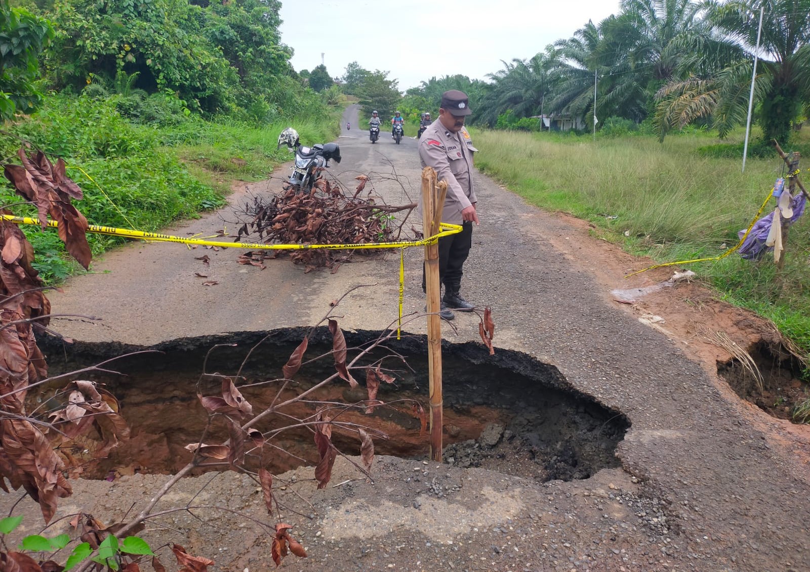 Sekda Pastikan Jalan Putus Bunga Mas–Pasar Sembayat Segera Diperbaiki Tahun 2026