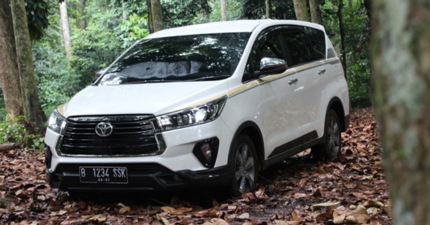 Spesifikasi dan Harga Kijang Innova Pastinya Menjadi Faktor Utama Diperhatikan Calon Konsumen Baru! 