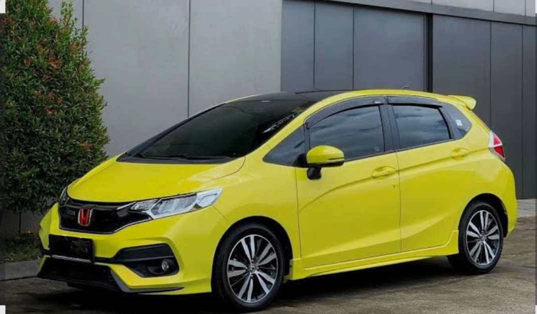 Honda Jazz Desain Canggih dan Simpel, Model Baru Memikat Hati Kaum Muda di Pasar Otomotif