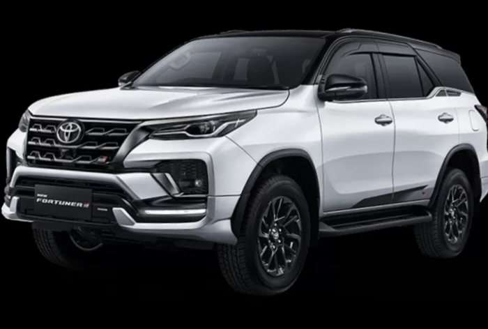 Toyota Fortuner GR Sport SUV Handal Lebih Canggih dan Mewah Ketimbang Tipe Fortuner Lama Ketinggalan