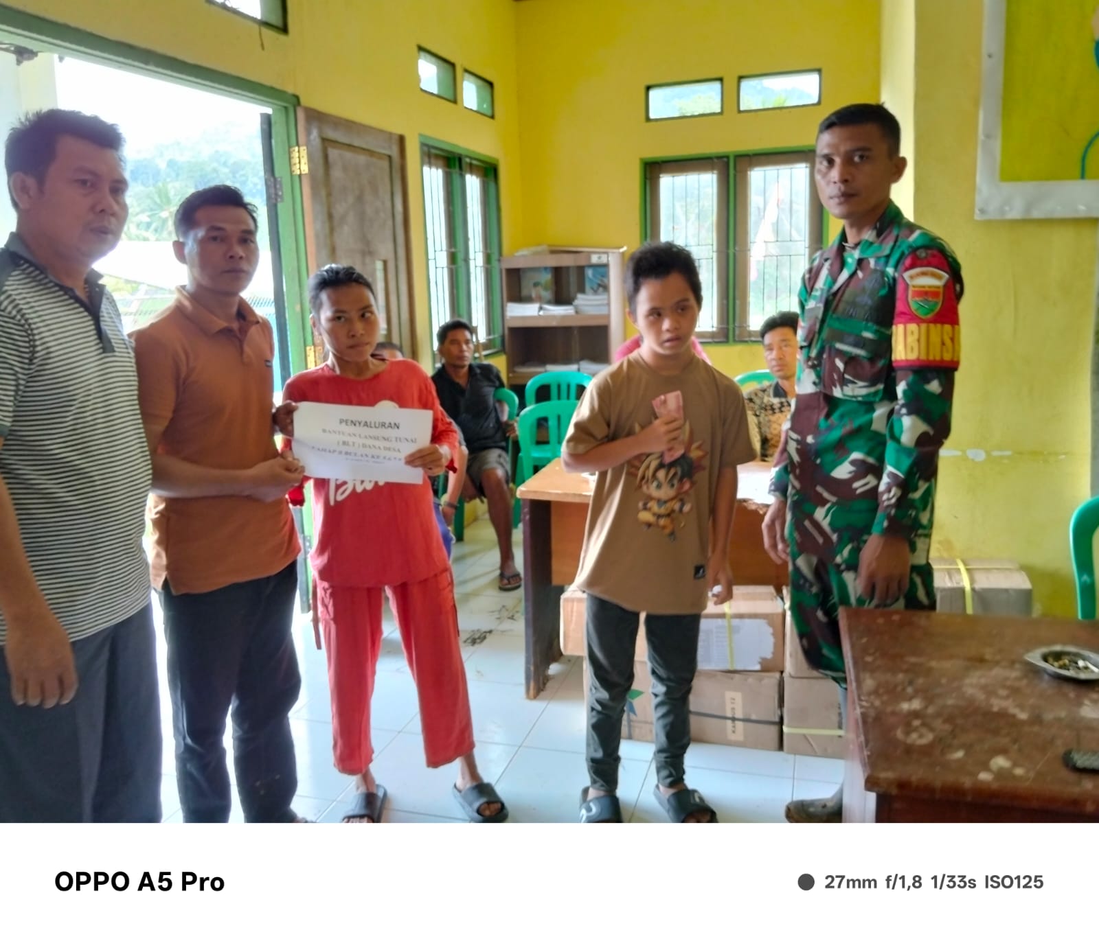 Lubuk Resam Salurkan BLT DD Tahap Dua: 14 KPM Terima Bantuan, Kades Harap Digunakan Bijak