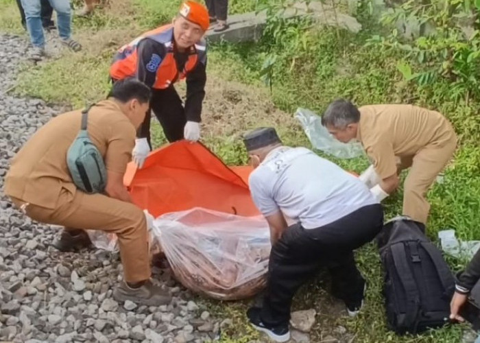Tersambar Kereta Api, Nenek Sebatang Kara di Tulungagung Tew4s