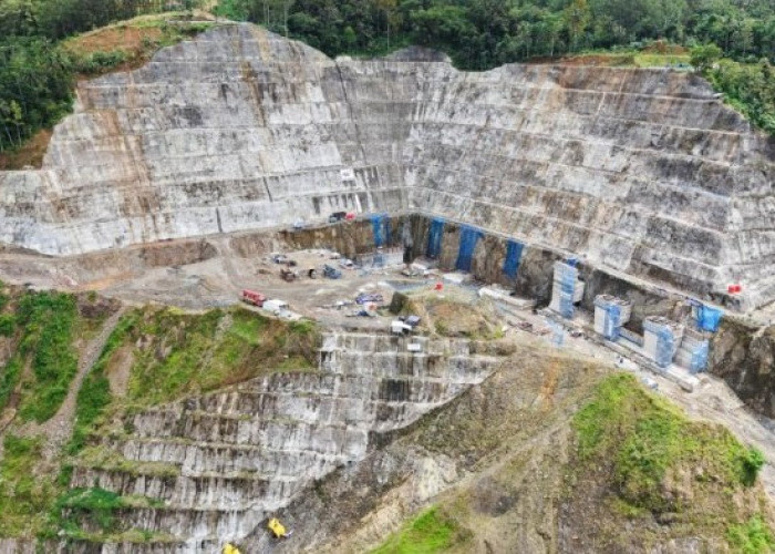 Bendungan Bener Paket II terus Berprogres, Suplai Beton Readymix WSBP Capai 50,08%