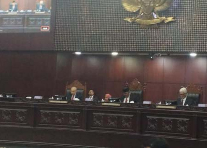   Anwar Usman Langgar Etik Berat, Diberhentikan dari Ketua MK!