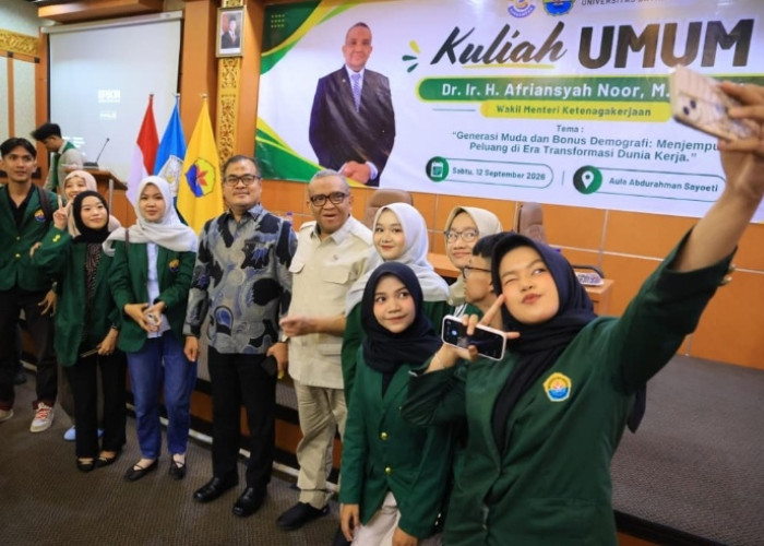Kemnaker Ajak Generasi Muda Manfaatkan AI untuk Tingkatkan Produktivitas