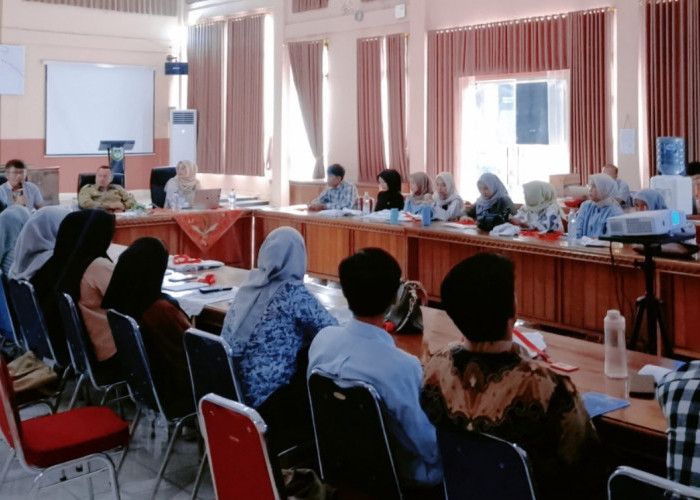 Enumerator Studi EHRA Bersama Pokja PKP dan Wahana Visi Indonesia 