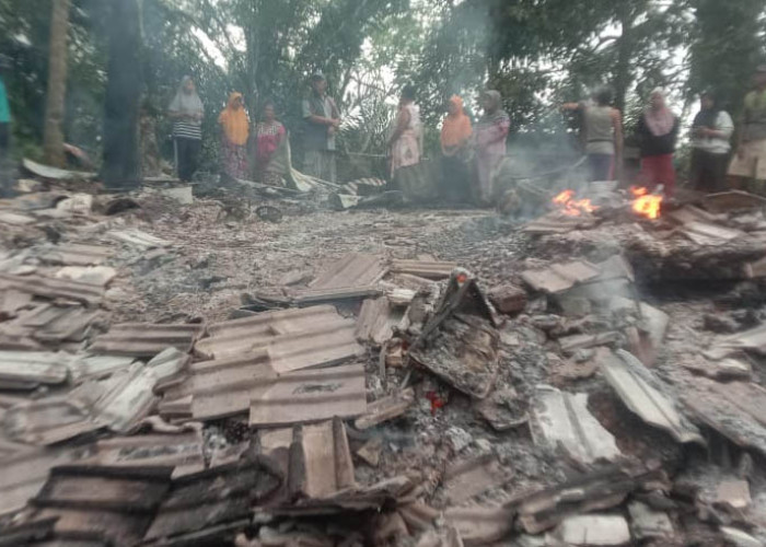  Rumah Warga Srikuncoro, Ludes Terbakar