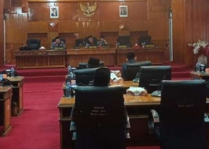 Penyampaian Nota Pengantar APBD-P 2023 Bengkulu Selatan, Dapat Intrupsi Dewan