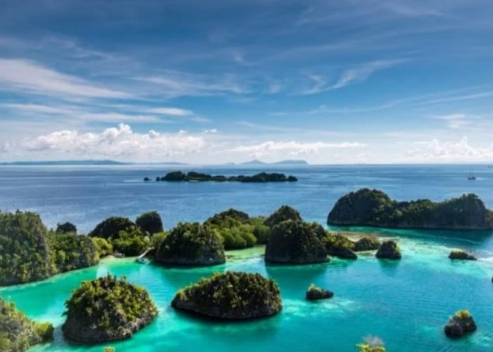 Destinasi Wisata Raja Empat Memiliki Banyak Keindahan di Provinsi Papua Barat Pulau Waigeo