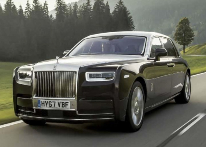 Mobil Mewah Jenis Sweeptail Rolls Royce Mahal Berharga Rp180 Miliar